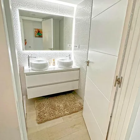 Chillvibe Residences Apartment