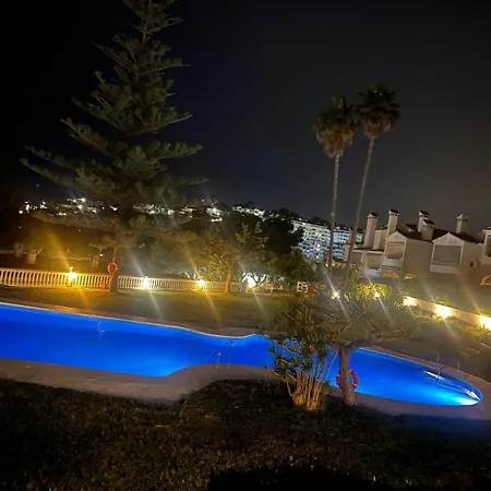 Chillvibe Residences 公寓 卡拉德米哈斯